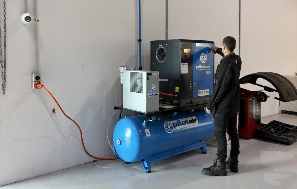 IMG 0430 scaled e1767763987376 Air Compressor Equipment 15